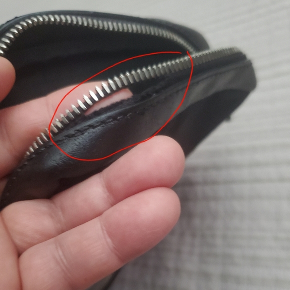 Fendi Monster Sling Bag Authentic. - Picture 15 of 16